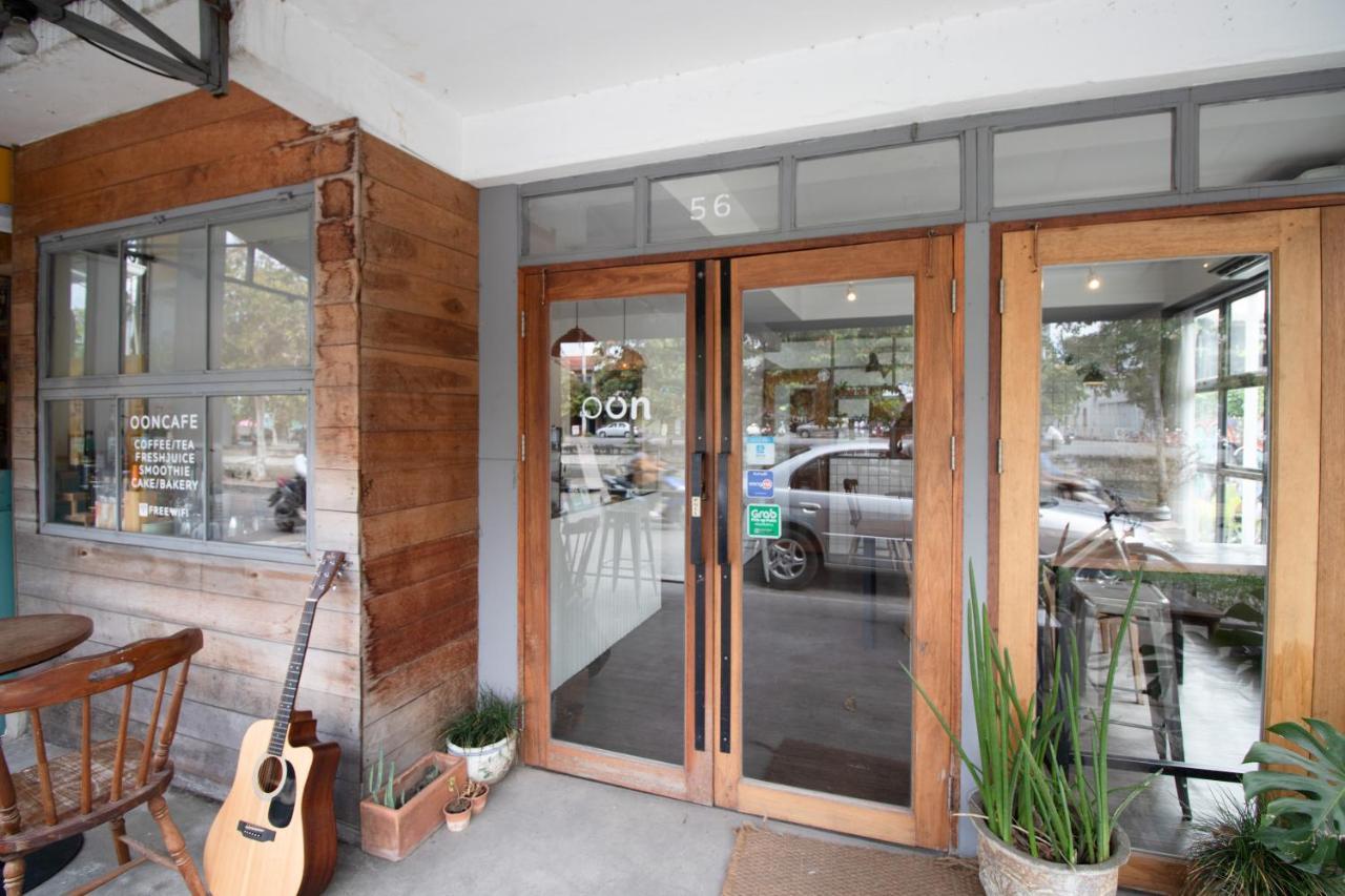 Hostel Oon Poshtel X Cafe Chiang Mai Zewnętrze zdjęcie