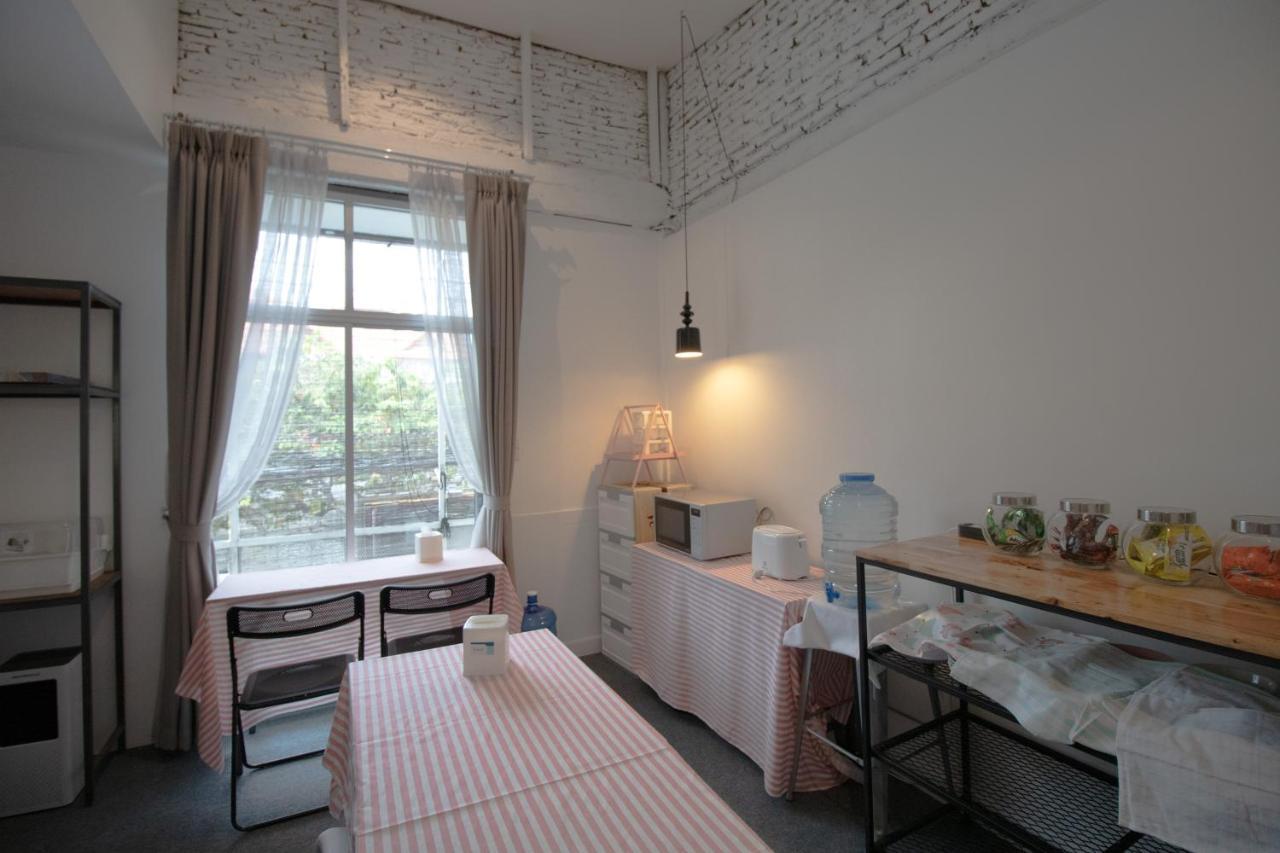 Hostel Oon Poshtel X Cafe Chiang Mai Zewnętrze zdjęcie