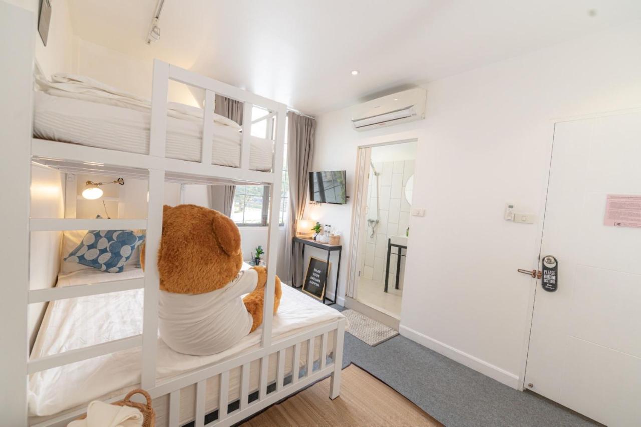 Hostel Oon Poshtel X Cafe Chiang Mai Zewnętrze zdjęcie