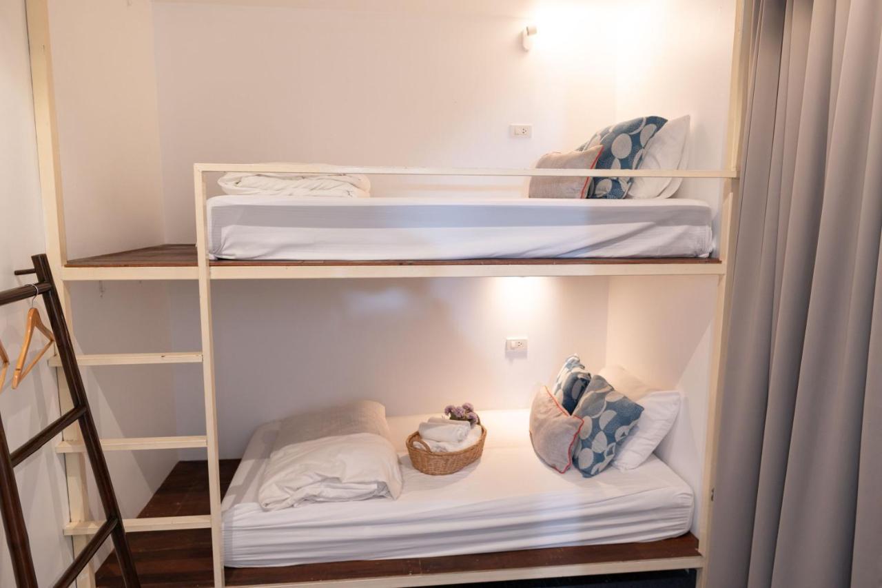 Hostel Oon Poshtel X Cafe Chiang Mai Zewnętrze zdjęcie