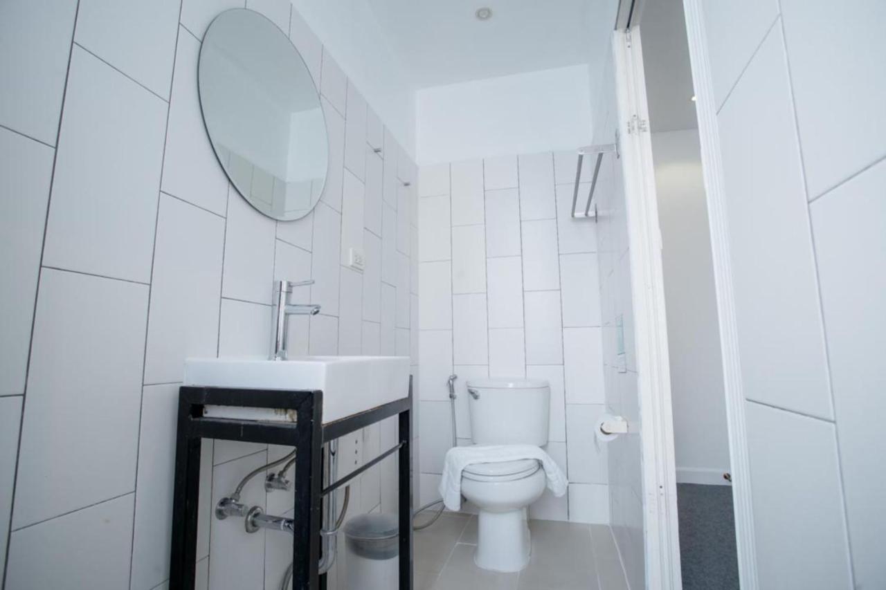Hostel Oon Poshtel X Cafe Chiang Mai Zewnętrze zdjęcie