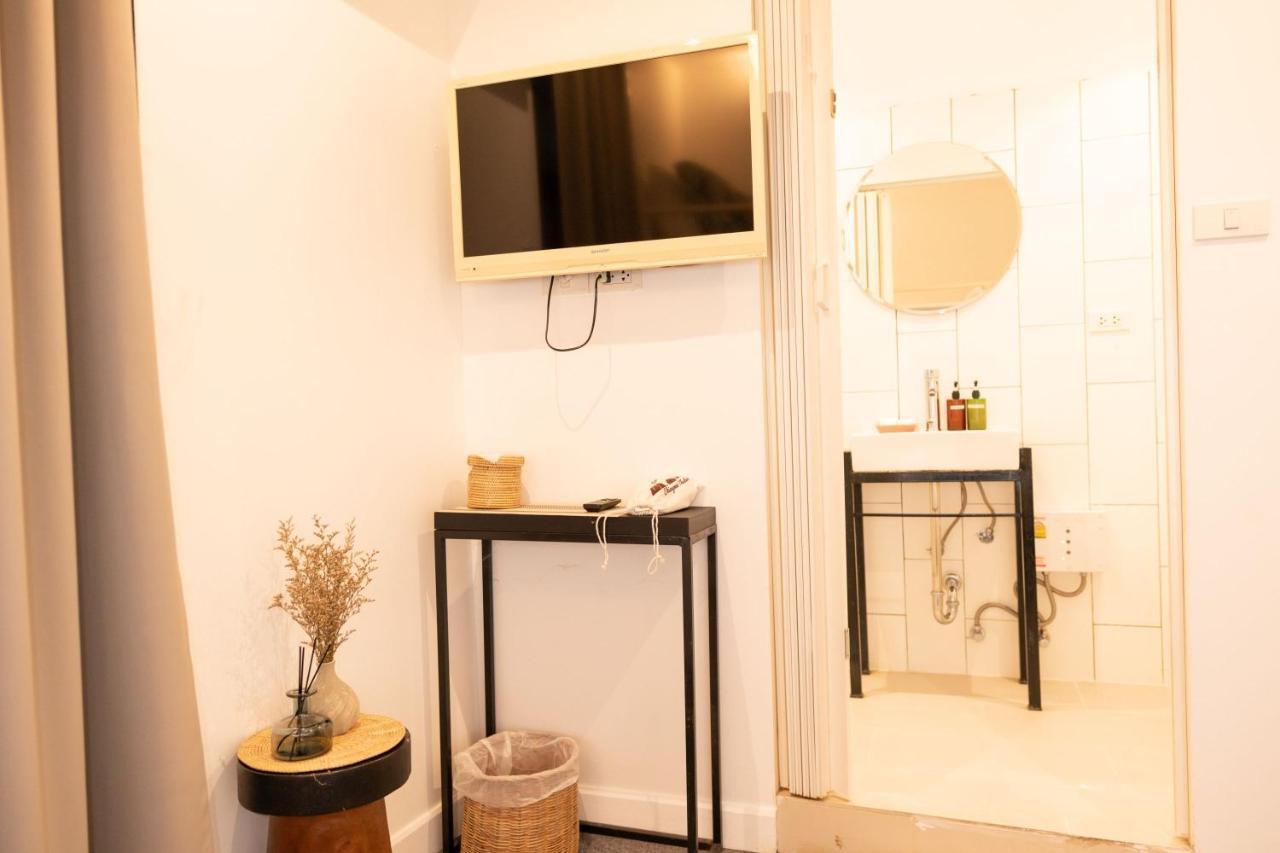 Hostel Oon Poshtel X Cafe Chiang Mai Zewnętrze zdjęcie
