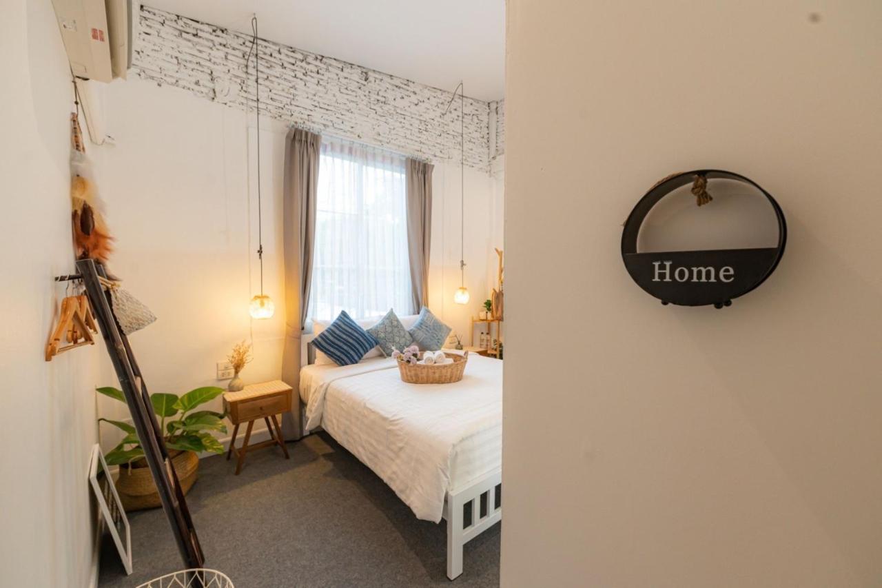 Hostel Oon Poshtel X Cafe Chiang Mai Zewnętrze zdjęcie