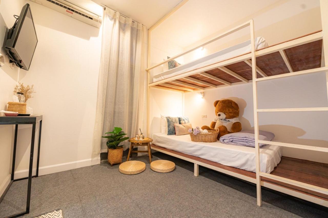 Hostel Oon Poshtel X Cafe Chiang Mai Zewnętrze zdjęcie