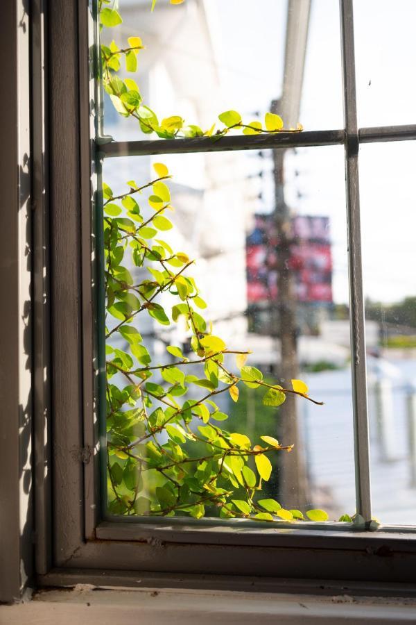 Hostel Oon Poshtel X Cafe Chiang Mai Zewnętrze zdjęcie