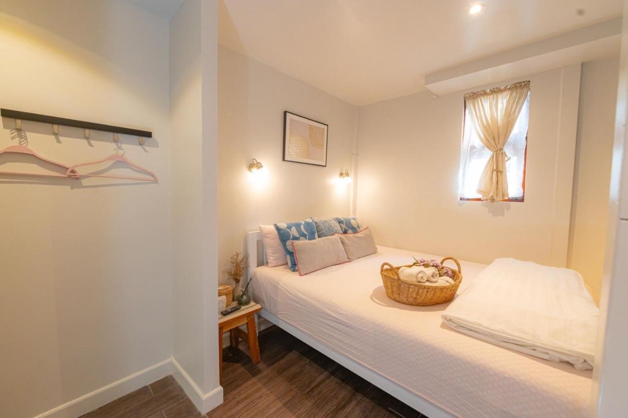 Hostel Oon Poshtel X Cafe Chiang Mai Zewnętrze zdjęcie