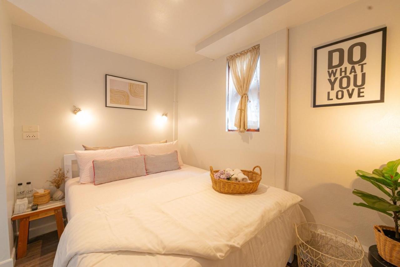 Hostel Oon Poshtel X Cafe Chiang Mai Zewnętrze zdjęcie